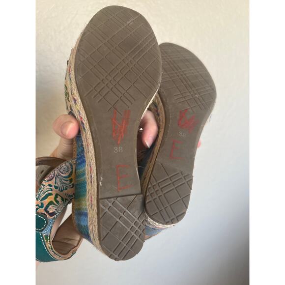 L'Artiste Annmarie Wedge Sandals - Picture 6 of 10